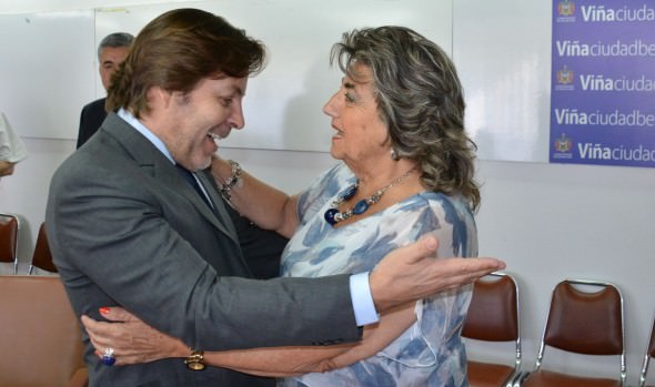 20161214171407-articulo-alcaldesa-virginia-reginato-nuevo-directivo-chilevision-1-590x349.jpg